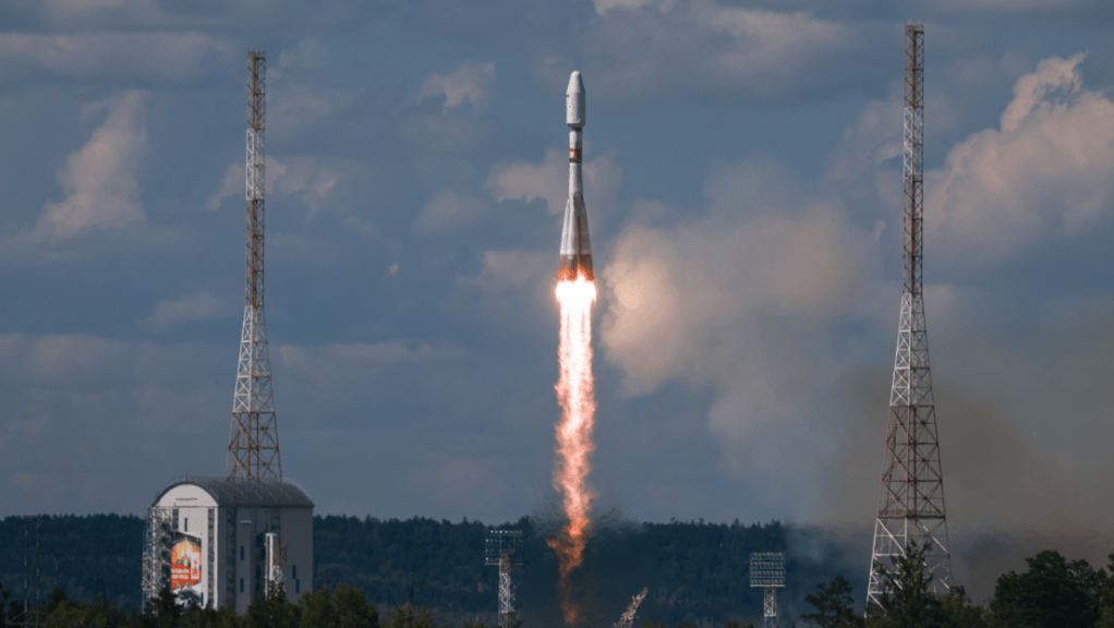 Rusia pone en órbita un satélite de un aliado&nbsp;estratégico
