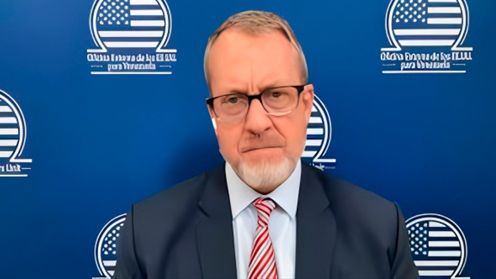 James Story: Despliegue militar de EE UU en el Caribe no busca una intervención contra&nbsp;Maduro