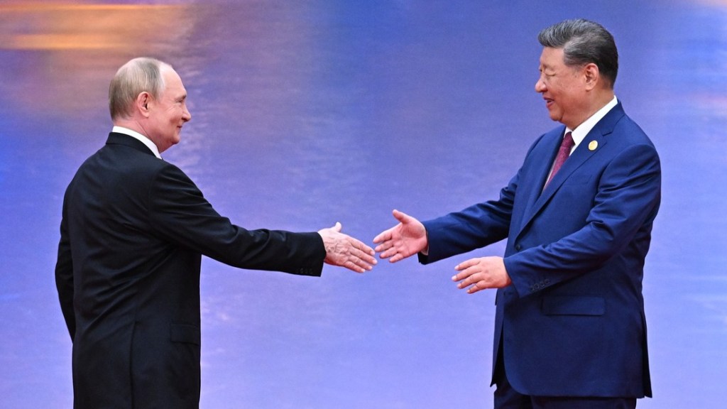 VIDEO: Xi saluda a Putin en el marco de la cumbre de la&nbsp;OCS