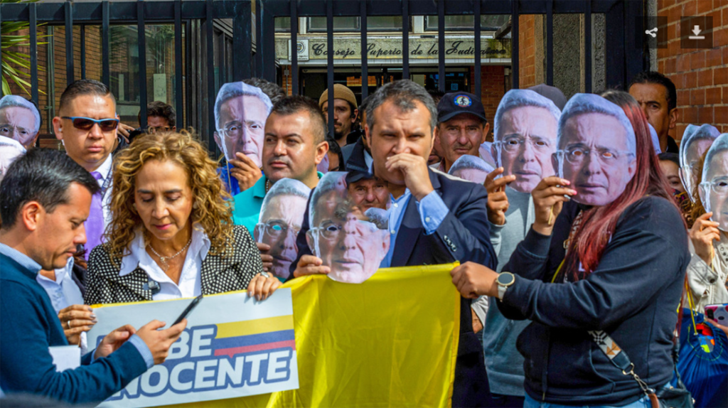 Medios: Condenan a Álvaro Uribe a 12 años de prisión&nbsp;domiciliaria