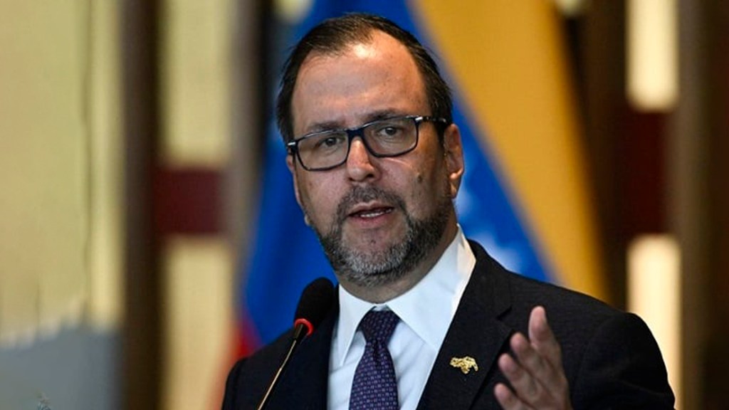 Canciller de Venezuela : Es una «ofensa para el pueblo» que EEUU quiera reinstalar una base militar en&nbsp;Ecuador