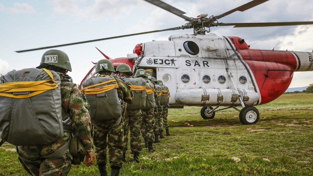 Petro: «Tenemos una flota de helicópteros rusos&nbsp;bloqueados»