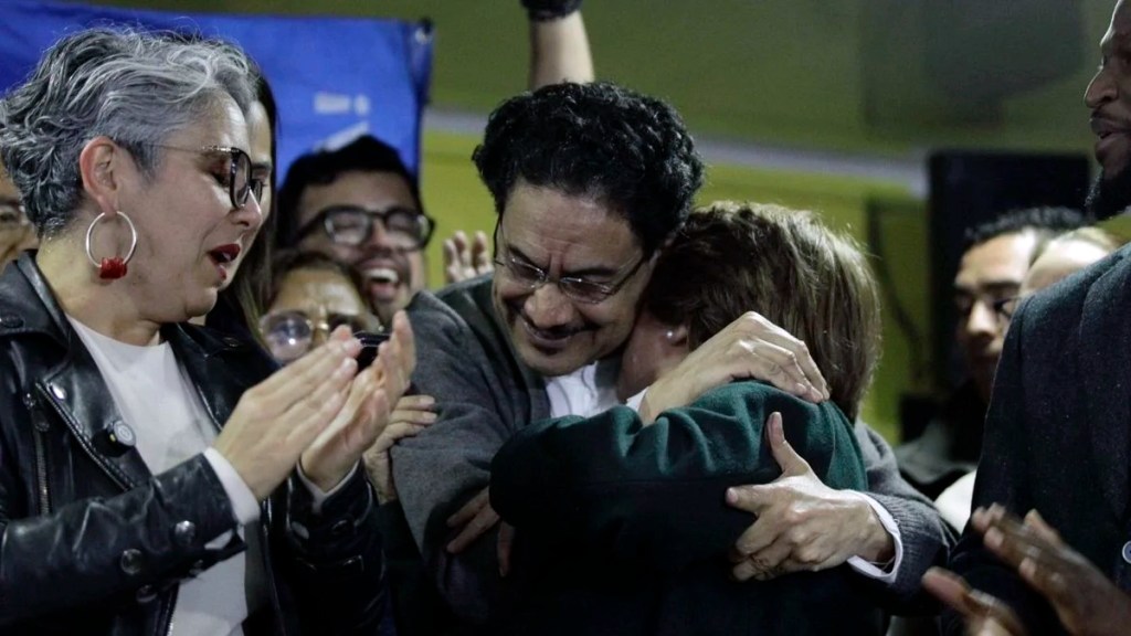 Iván Cepeda dice que continuaría las políticas de Gustavo Petro si llega a la&nbsp;Presidencia