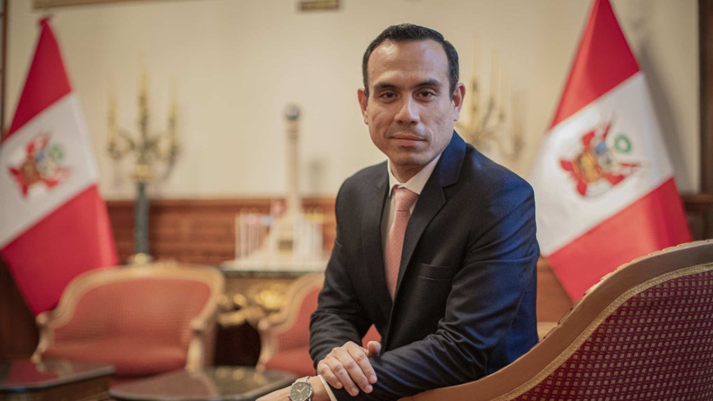 El Congreso de Perú designa al presidente interino tras aprobar la vacancia de&nbsp;Boluarte