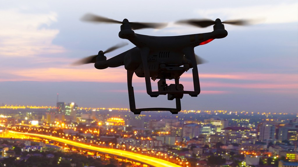 Drones sobrevuelan la casa de un ministro clave de Petro: ¿qué se&nbsp;sabe?