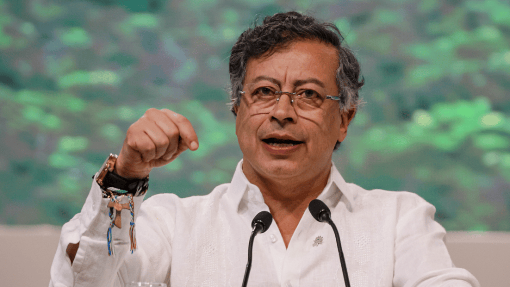 Petro se pronuncia sobre la suspensión de la venta de energía a&nbsp;Ecuador
