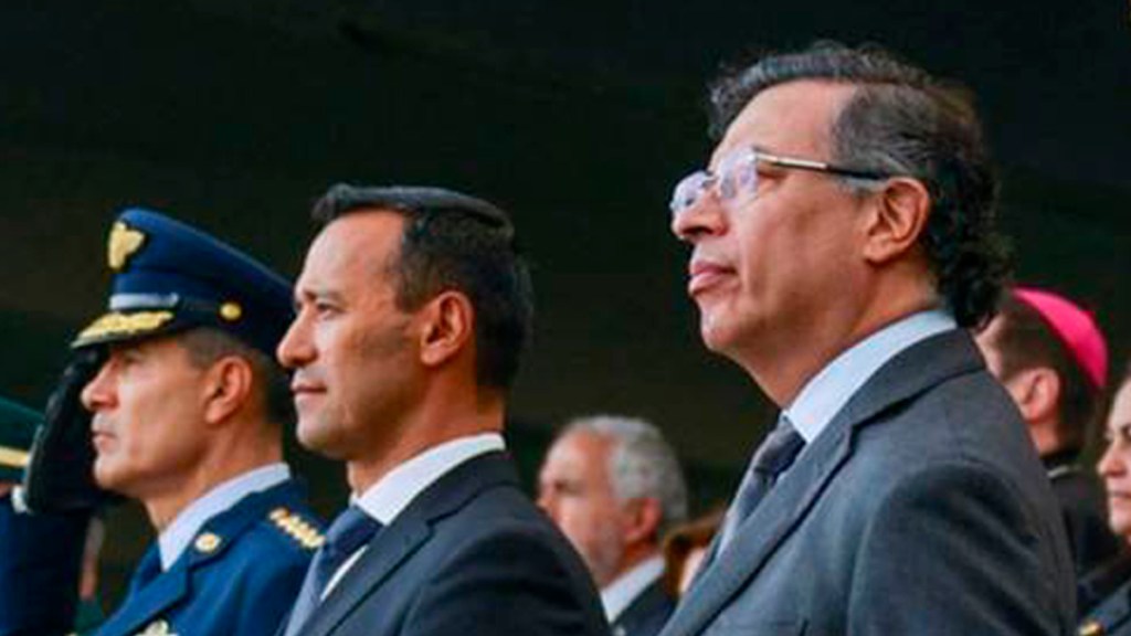 El camaleón Petro. Una rémora para Iván&nbsp;Cepeda.