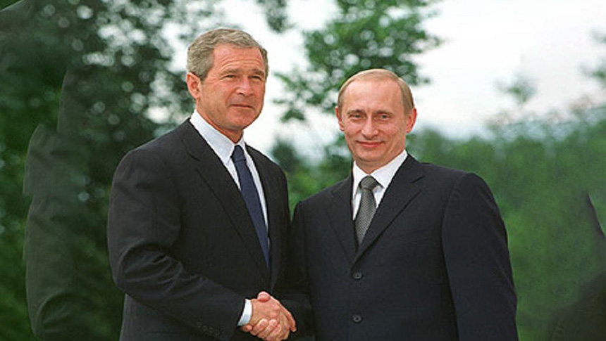 Por qué Putin sólo lamentó la pérdida de algunas ex repúblicas soviéticas en su primer encuentro con&nbsp;Bush?