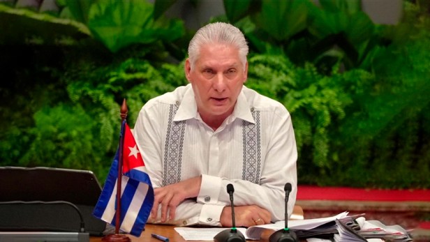 “Defenderemos a la patria hasta la última gota de sangre”, responde el presidente&nbsp;Díaz-Canel