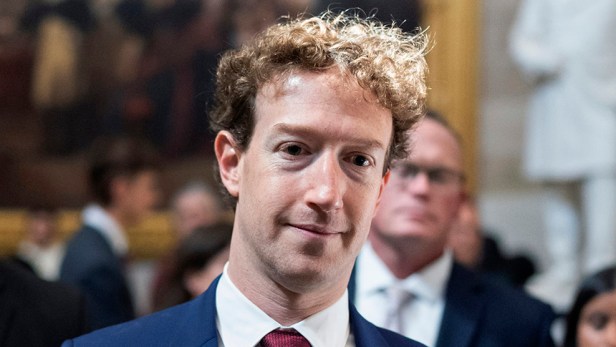 Zuckerberg está creando un clon de sí mismo con&nbsp;IA