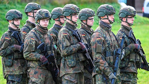 ¡Alemania se rearma! (Y echa la culpa a&nbsp;Rusia)