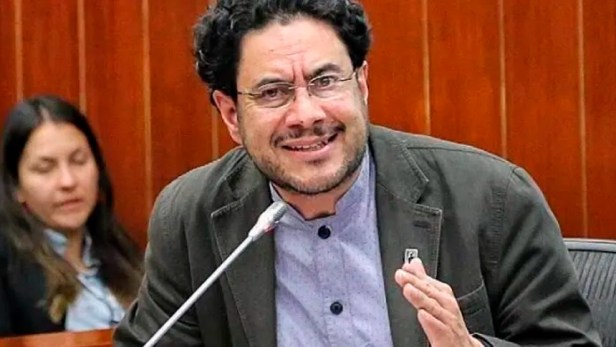 Iván Cepeda denuncia presiones de grupos armados para influir en las elecciones del 31 de&nbsp;mayo