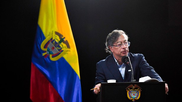 Petro denuncia «persecución política» por parte de EE.UU. contra periodista que criticó a De la&nbsp;Espriella