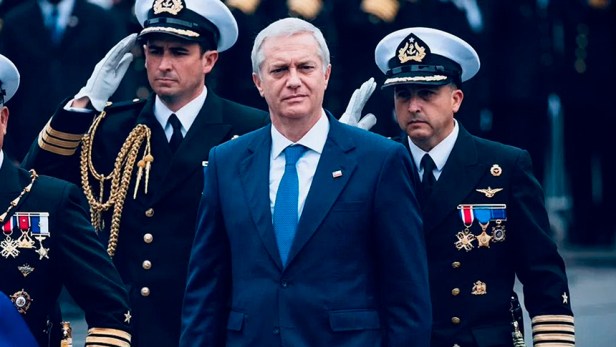 Kast se quita el uniforme de campaña y se presenta como el administrador transversal del consenso&nbsp;autoritario