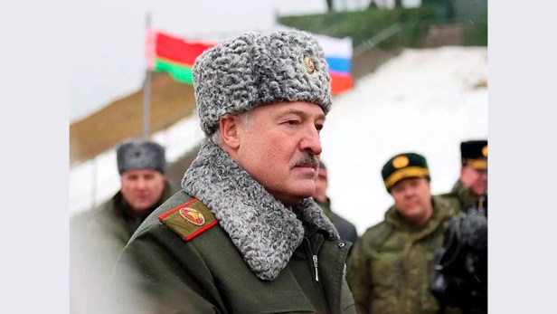 ¿Por qué Lukashenko sugirió escandalosamente que las tropas rusas son «carne de&nbsp;cañón»?