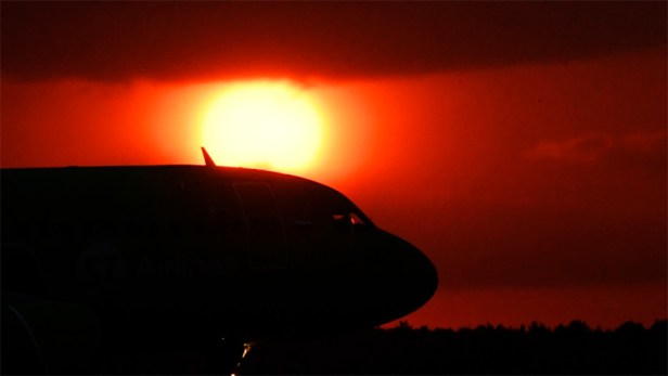 Bajo el cielo prometido: Zelenski y su&nbsp;aerochantaje