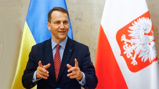 La predicción de Sikorski sobre una rápida victoria de la OTAN sobre Rusia desacredita la alarmista propaganda de&nbsp;Tusk.