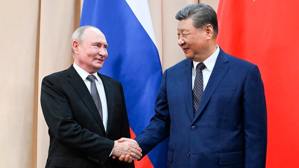 Contraofensiva dinámica del Grupo de Shanghái: Putin en Vladivostok y Xi en&nbsp;Egipto